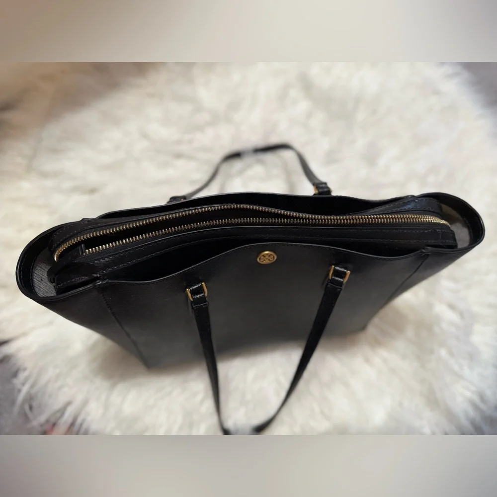 Tory Burch Robinson Small Leather Tote - Picture 5 of 11